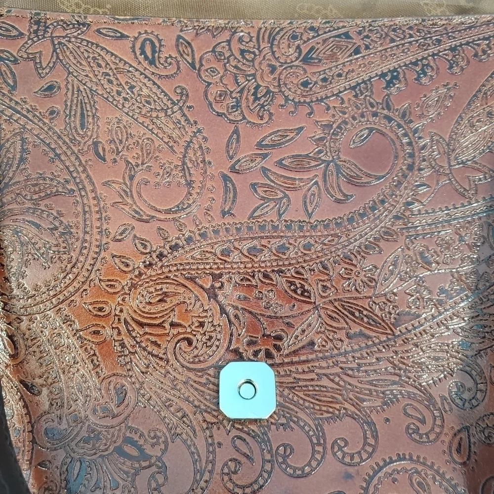 MC brown leather scrollwork embossed shoulder bag - Picture 5 of 16